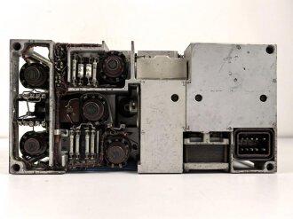 UKW Empfänger b1 ( UKW E.b1 ) datiert 1942.  Frontplatte Originallack, Gehäuse überlackiert, Funktion nicht geprüft