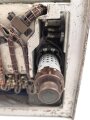 UKW Empfänger b1 ( UKW E.b1 ) datiert 1942.  Frontplatte Originallack, Gehäuse überlackiert, Funktion nicht geprüft