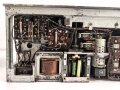 UKW Empfänger b1 ( UKW E.b1 ) datiert 1942.  Frontplatte Originallack, Gehäuse überlackiert, Funktion nicht geprüft