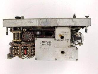 10 Watt Sender Cäsar " 10.W.S. c/24b-132" datiert 1937. Seltenes, frühes Stück . Originallack, Funktion nicht geprüft