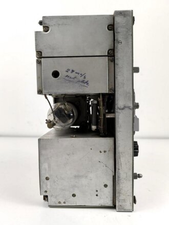 10 Watt Sender Cäsar " 10.W.S. c/24b-132" datiert 1937. Seltenes, frühes Stück . Originallack, Funktion nicht geprüft