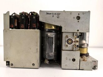 10 Watt Sender Cäsar " 10.W.S. c/24b-132" datiert 1937. Seltenes, frühes Stück . Originallack, Funktion nicht geprüft