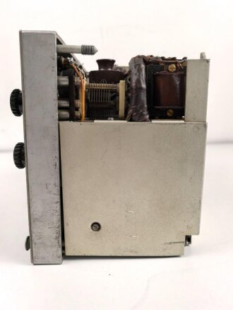 10 Watt Sender Cäsar " 10.W.S. c/24b-132" datiert 1937. Seltenes, frühes Stück . Originallack, Funktion nicht geprüft