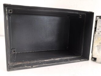 UKW Empfänger Emil " Ukw.E.e" datiert 1944. Gehäuse überlackiert, Frontplatte Originallack. Funktion nicht geprüft