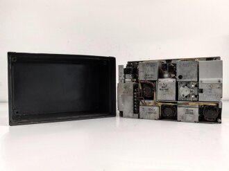 UKW Empfänger Emil " Ukw.E.e" datiert 1944. Gehäuse überlackiert, Frontplatte Originallack. Funktion nicht geprüft