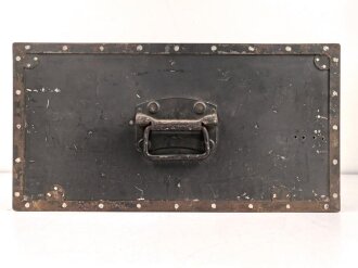 20 Watt Sender b1 ( 20 W.S.b1) datiert 1943, Originallack, Funktion nicht geprüft. Mit zugehörigem Deckel