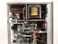 20 Watt Sender b1 ( 20 W.S.b1) datiert 1943, Originallack, Funktion nicht geprüft. Mit zugehörigem Deckel