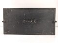 20 Watt Sender b1 ( 20 W.S.b1) datiert 1943, Originallack, Funktion nicht geprüft. Mit zugehörigem Deckel
