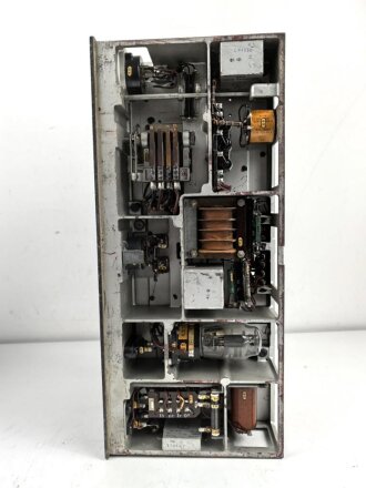 20 Watt Sender d ( 20 W.S.d) datiert 1942, Originallack, Funktion nicht geprüft. Gehäuse von einem "g"