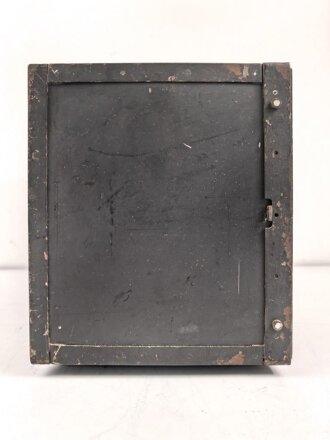 20 Watt Sender d ( 20 W.S.d) datiert 1942, Originallack, Funktion nicht geprüft. Gehäuse von einem "g"