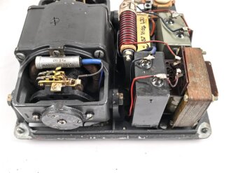 Sendeempfängereinankerumformer SEU a1 datiert 1944, Verwendung für Fu sprech a, d & f. Deckel und Klappen neuzeitlich überlackiert. Funktion nicht geprüft