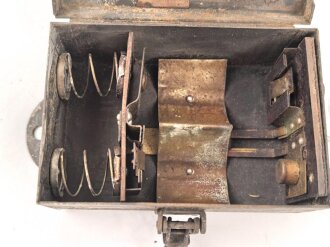Luftwaffe , Batteriekasten, Fl 68417, ungereinigtes Stück