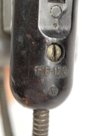Luftwaffe Lampe für Innenraumbeleuchtung FL 32272-2, Aufrollmechanismus funktioniert, sonstige Funktion nicht geprüft