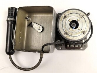 Luftwaffe Lampe für Innenraumbeleuchtung FL 32272-2, Aufrollmechanismus funktioniert, sonstige Funktion nicht geprüft