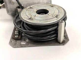 Luftwaffe Lampe für Innenraumbeleuchtung FL 32272-2, Aufrollmechanismus funktioniert, sonstige Funktion nicht geprüft
