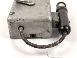 Luftwaffe Lampe für Innenraumbeleuchtung FL 32272-2, Aufrollmechanismus funktioniert, sonstige Funktion nicht geprüft