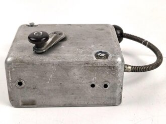 Luftwaffe Lampe für Innenraumbeleuchtung FL 32272-2, Aufrollmechanismus funktioniert, sonstige Funktion nicht geprüft