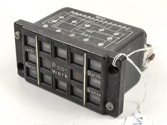 Luftwaffe, Schauzeichensatz, 5-fach. Gerät Nr.19-6822 A-2, verbaut in baut in: Heinkel He 219, Dornier Do 335, Junkers Ju 388. Funktion nicht geprüft