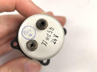 Luftwaffe Helligkeitsregler FL 32402-1, Funktion nicht geprüft .Sie erhalten ein ( 1 ) ungebrauchtes Stück aus der originalen Umverpackung