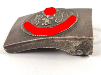 Koppelschloss für Angehörige der Hitlerjugend. Stark patineirtes Stück, Hersteller unleserlich