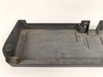 Anschlussleiste für Feldfernsprecher der Wehrmacht . Unvollständig, überlackiert, datiert 1940