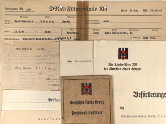 Deutsches Rotes Kreuz, Gruppe Ausweis, Beförderungsurkunden und weitere Papiere einer DRK Wachtführerin