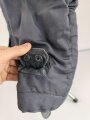 Luftwaffe , heizbare Kanaljacke für Jagdflieger. Sauberes Etikett mit Reichsbetriebsnummer, Alle Druckknöpfe und Reissverschlüsse gängig. Die Vorderseite ausgeblichen ?, sonst sehr guter Zustand