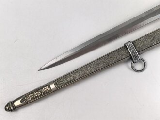 Dolch für Offiziere der Luftwaffe. Saubere Klinge ohne Hersteller, guter Gesamtzustand, mit Portepee