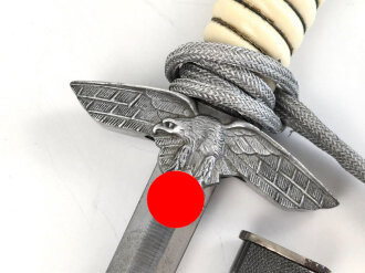 Dolch für Offiziere der Luftwaffe. Saubere Klinge ohne Hersteller, guter Gesamtzustand, mit Portepee
