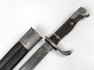 Preussen 1. Weltkrieg, Seitengewehr 98/05 alter Art mit Lederscheide. Abnahme von Simson & Co Suhl.