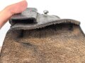 Kleine Pistolentasche  ohne Bezeichnung, Gesamthöhe 12,5cm