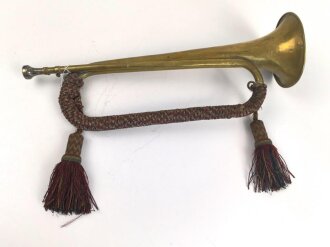 Frankreich, Messingtrompete mit Banderol, vermutlich für Kavallerie. Datiert 1865