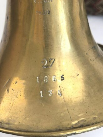 Frankreich, Messingtrompete mit Banderol, vermutlich für Kavallerie. Datiert 1865