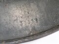 Heer, Stahlhelm  Modell 1940 mit Emblem. Zusammengehöriges, ungereinigtes Stück, EF64. Das Hakenkreuz von einen Kratzer durchzogen sonst gut