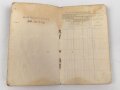 Bayern, Soldbuch eines Angehörigen im 13. Infanterie Regiment, ausgefertigt 1915. Gasschutzmaske geprüft im Stinkraum 1916, sonst wenige Einträge