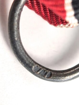 Medaille Winterschlacht im Osten, Hersteller 71 für Rudolf Leukert im Bandring, Gablonz. Sehr guter Zustand, am Band