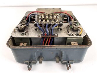 Umformer U 30 b datiert 1945. Gehäuse überlackiert. Funktion nicht geprüft