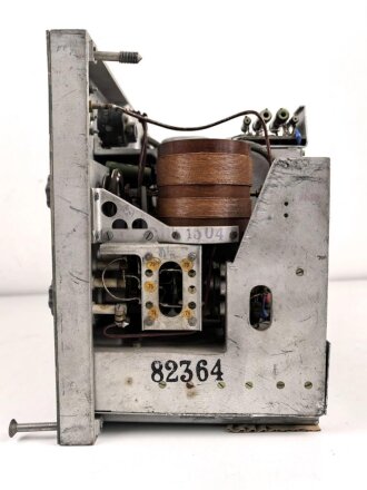 80 Watt Sender a  ( 80 W.S.a ) datiert 1941 ( für Panzerspähwagen und Schützenpanzer) Frontplatte Originallack, Gehäuse beilackiert,  Funktion nicht geprüft