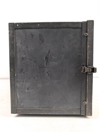 20 Watt Sender g ( 20 W.S.g) datiert 1944, Originallack, Funktion nicht geprüft. Mit  Deckel. Ungereinigtes Stück