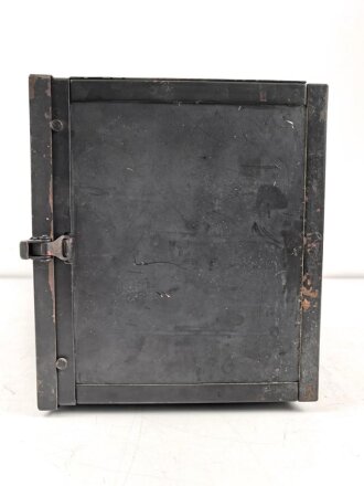 20 Watt Sender g ( 20 W.S.g) datiert 1944, Originallack, Funktion nicht geprüft. Mit  Deckel. Ungereinigtes Stück