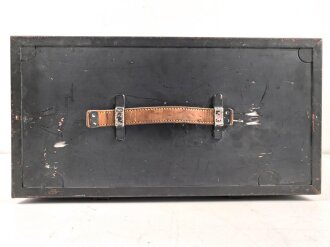 20 Watt Sender g ( 20 W.S.g) datiert 1944, Originallack, Funktion nicht geprüft. Mit  Deckel. Ungereinigtes Stück