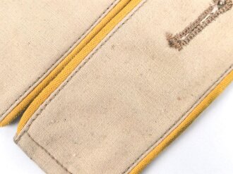 Luftwaffe, Paar Schulterklappen für Mannschaften  fliegendes Personal oder Fallschirmjäger in Tropenausführung. Ungetragen