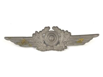 Luftwaffe, Schwinge für eine Schirmmütze, Zink, die Splinte wohl neuzeitlich angelötet