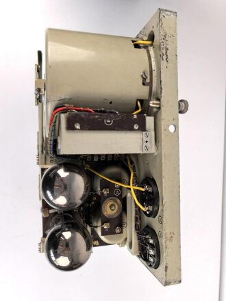 Telefunken 5 Watt Sender / 24b - 104 datiert 1937. Originallack, Funktion nicht geprüft. Seltenes Gerät