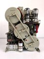 Telefunken 5 Watt Sender / 24b - 104 datiert 1937. Originallack, Funktion nicht geprüft. Seltenes Gerät