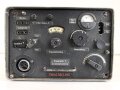 Funksprechgerät f ( Fusprech f. ) datiert 1943. Bordfunkgerät in Panzerspähwagen. Originallack, ungewöhnliche Anschlussbuchse. Funktion nicht geprüft