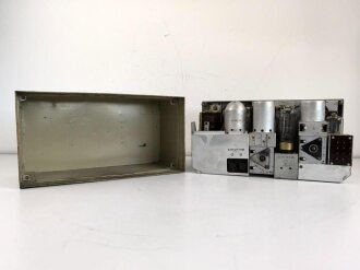 30 Watt Sender a datiert 1940 ( Panzerfunk ) Frontplatte Originallack, Gehäuse alt überlackiert, Funktion nicht geprüft