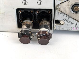 30 Watt Sender a datiert 1940 ( Panzerfunk ) Frontplatte Originallack, Gehäuse alt überlackiert, Funktion nicht geprüft