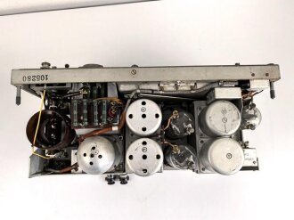 30 Watt Sender a datiert 1940 ( Panzerfunk ) Frontplatte Originallack, Gehäuse alt überlackiert, Funktion nicht geprüft