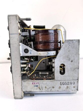 30 Watt Sender a datiert 1940 ( Panzerfunk ) Frontplatte Originallack, Gehäuse alt überlackiert, Funktion nicht geprüft